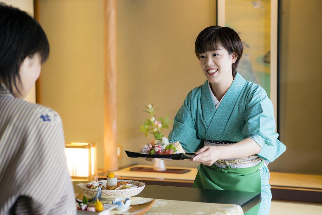 Kasenkyo Izutsuya Hotel Shin'onsen Bagian luar foto